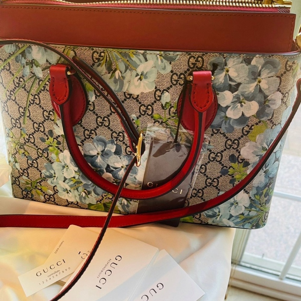 SOLD Gucci Bloom GG Supreme Canvas Leather Zip Tote House of Gucci Luxury Bag